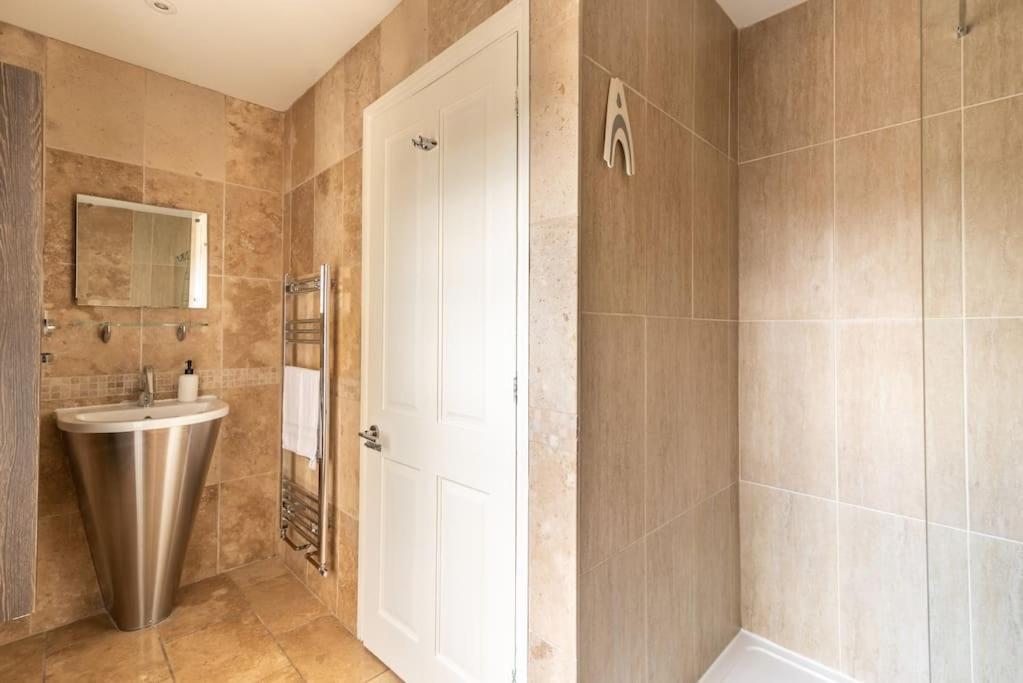 באת' Look No Further The Stable Block In Beautiful Beaufort House 2 Bedrooms מראה חיצוני תמונה