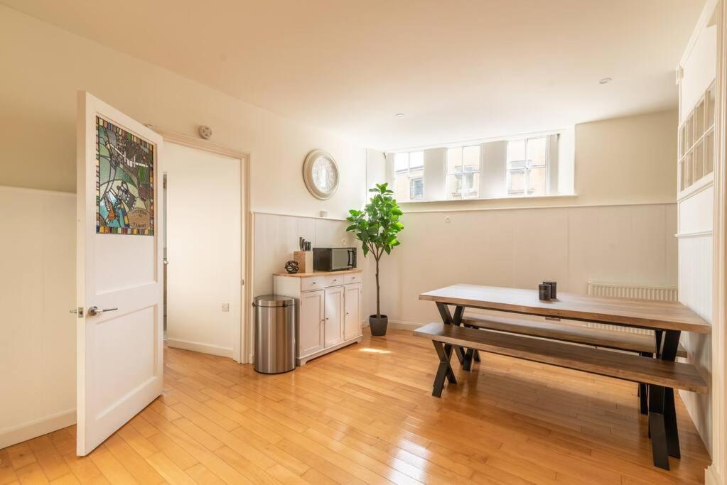באת' Look No Further The Stable Block In Beautiful Beaufort House 2 Bedrooms מראה חיצוני תמונה