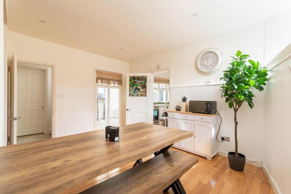 באת' Look No Further The Stable Block In Beautiful Beaufort House 2 Bedrooms מראה חיצוני תמונה