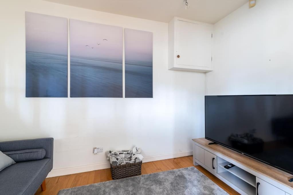 באת' Look No Further The Stable Block In Beautiful Beaufort House 2 Bedrooms מראה חיצוני תמונה